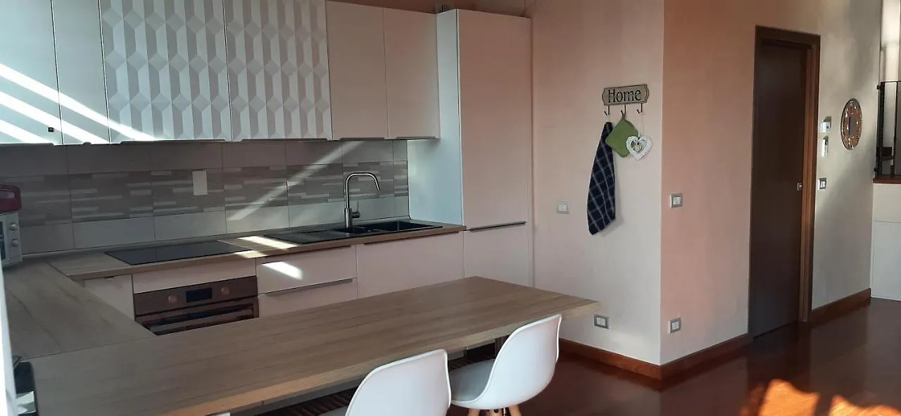 Apartamento Casa Maganda vista lago tra Peschiera del Garda e Sirmione 0*,